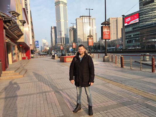  Dalian,   Viktor, 37 ,   ,   , c , 