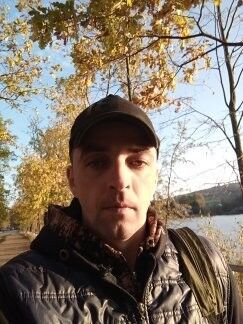  ,   Mikhail, 34 ,   