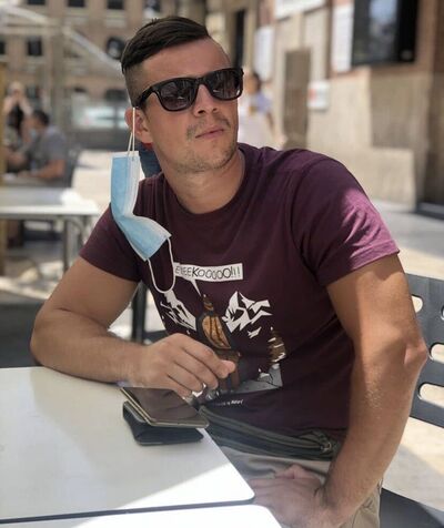  ,   Alex, 35 ,   ,   