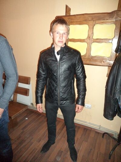  ,   Joni, 31 ,   