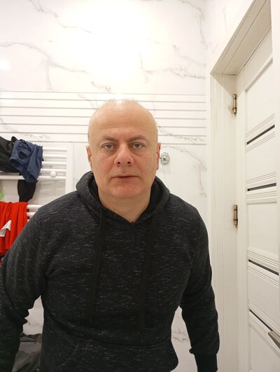  ,   Goga, 45 ,   ,   