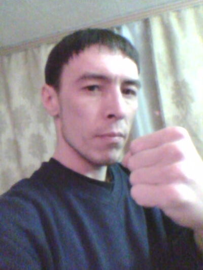  ,   Ildar, 45 ,   