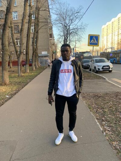  ,   Thierry, 32 ,   ,   