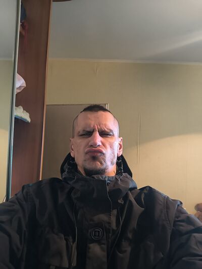  ,   Artur, 34 ,   ,   