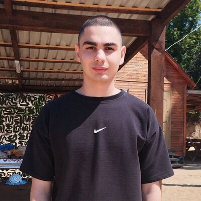  --,   Tigran, 21 ,   ,   