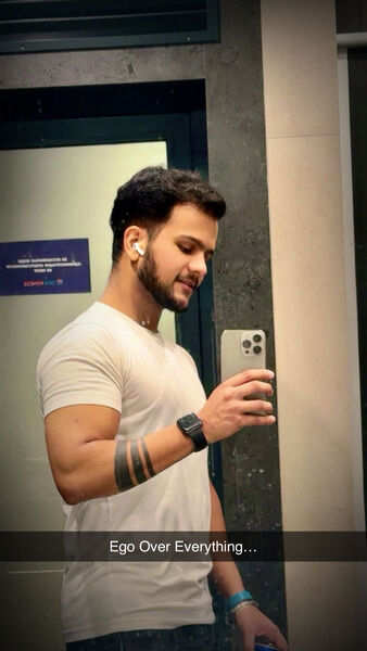  ,   TUSHAR, 23 ,   ,   , c 