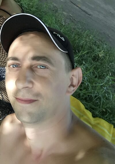  --,   Viktor, 45 ,   ,   