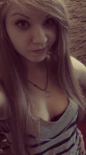  ,   Dina, 29 ,  