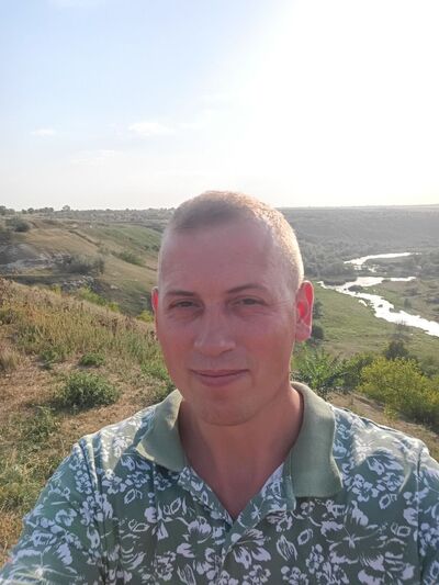  ,   Constantin, 39 ,   ,   
