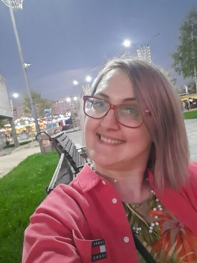  ,   Zarina, 41 ,   ,   