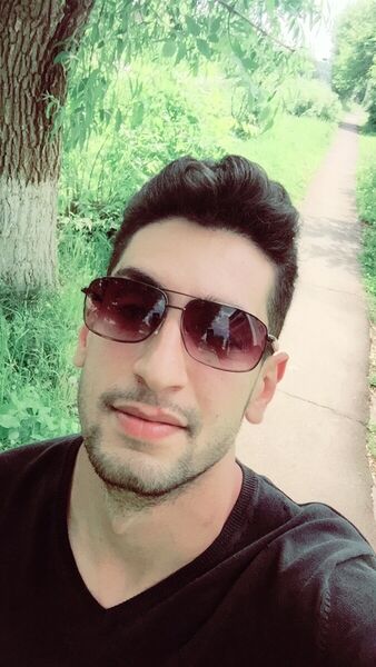  ,   Hovanes, 32 ,   ,   