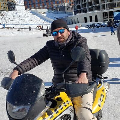  ,   Alexs, 44 ,   ,   , c 