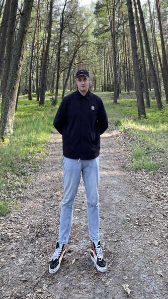  ,   Vladislav, 27 ,   ,   