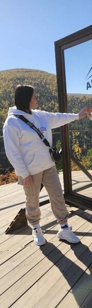  --,   , 43 ,     , c 