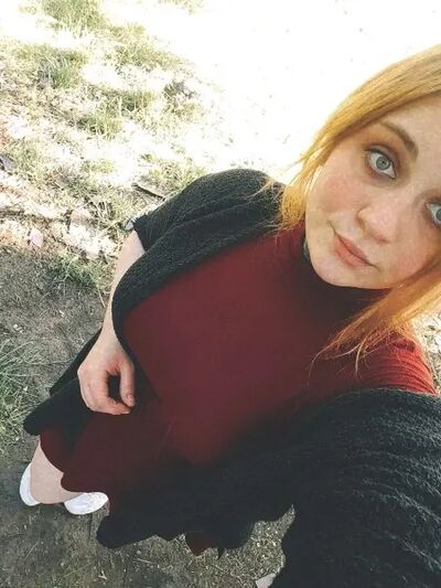  ,   Elena, 26 ,  