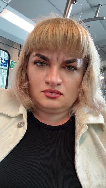  ,   Hanna, 44 ,   ,   , 