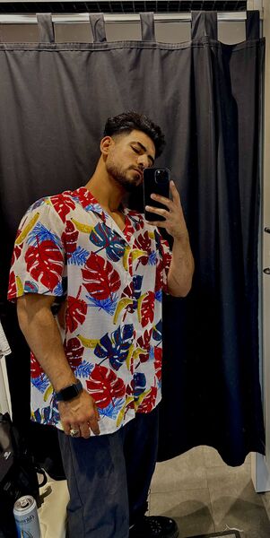  -,   Mostafa, 25 ,   ,   , c 