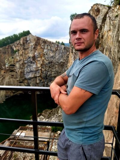  ,   Vlad, 33 ,   ,   