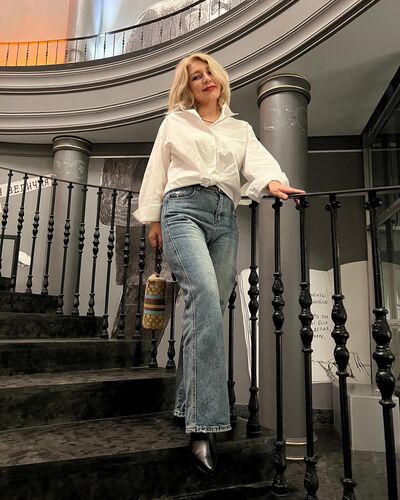  ,   Tatiana, 52 ,   c 