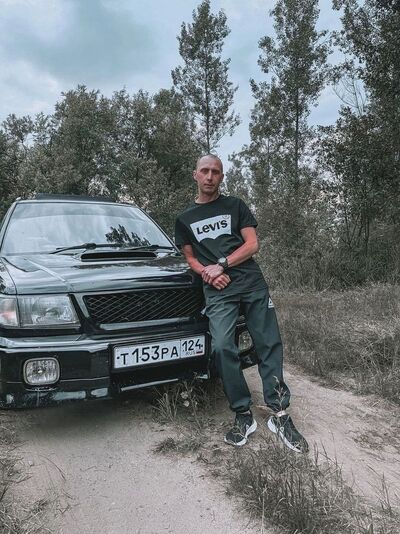  ,   Artem, 34 ,   ,   