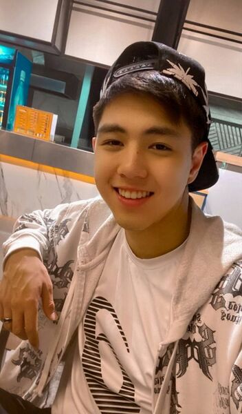  ,   Zhan, 24 ,   ,   
