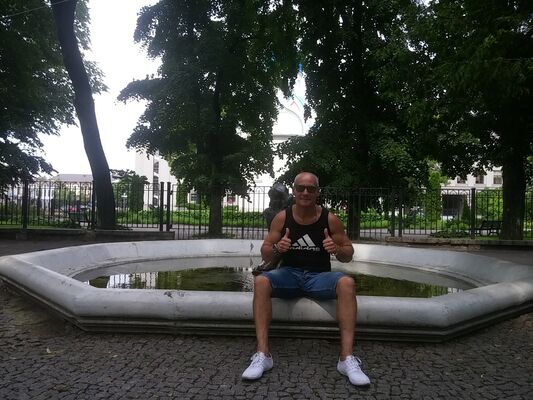  ,   Igor, 49 ,   ,   