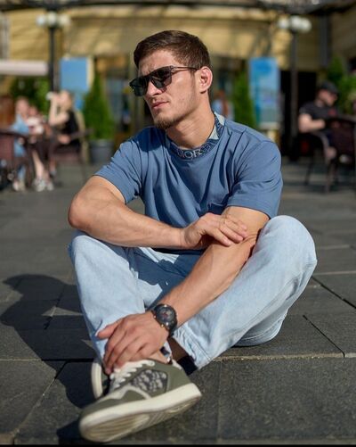 New Town,   Johnson, 21 ,   ,   