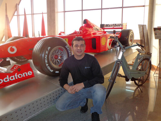  ,   Azamat, 46 ,   ,   , c 