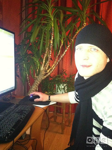  7978664  Vitaly, 40 ,    
