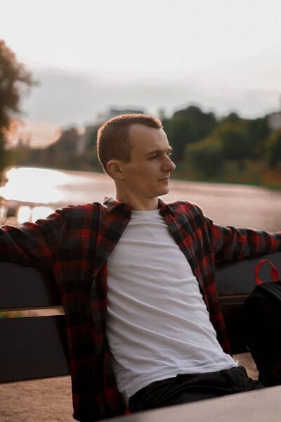  Warszawa,   Max, 27 ,   ,   , c , 