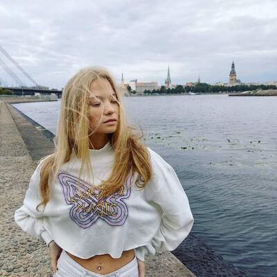  ,   Venera, 22 ,   ,   , c , 