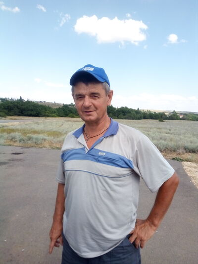 ,   Yury, 61 ,   ,   