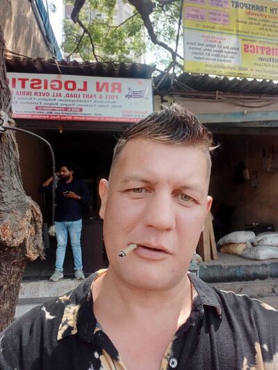  ,   Pavel, 44 ,   ,   