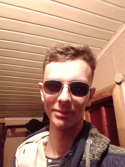   ,   Alexander, 19 ,   ,   , c 