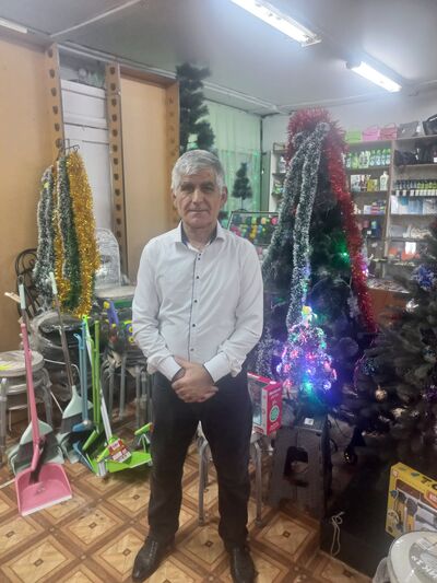  ,   Amin, 63 ,   ,   