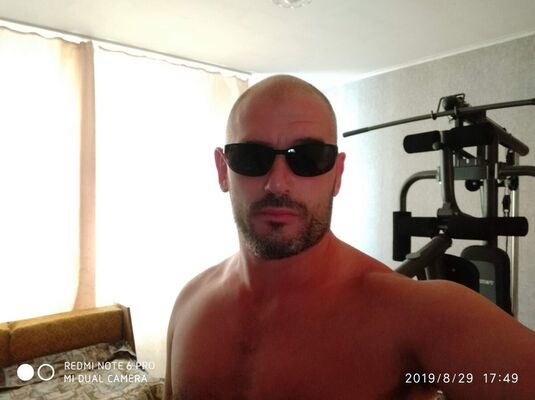  ,   Pavel, 46 ,   c 