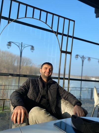  ,   Munir, 33 ,   ,   