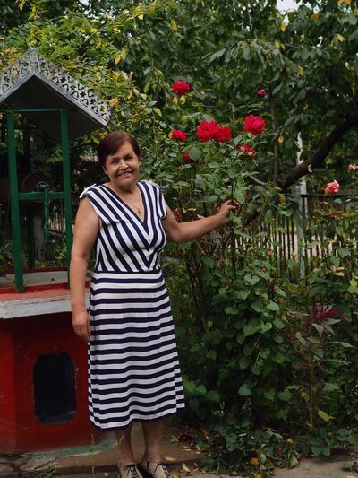  ,   Lara, 74 ,   ,   