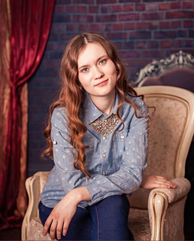  ,   Violetta, 32 ,   ,   