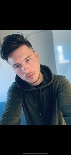  ,   Daniele, 25 ,   ,   