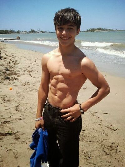  ,   Kevin, 22 ,   ,   , c 
