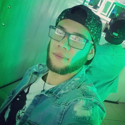  ,   Alexander, 30 ,   c 