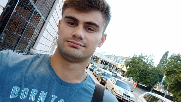  ,   Denis, 27 ,   