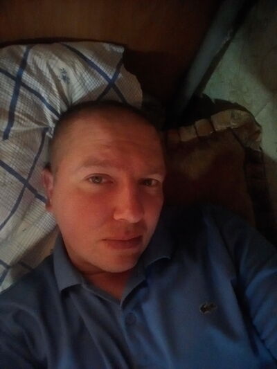  ,   Tom, 35 ,   ,   
