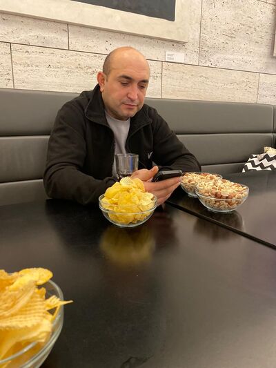  ,   Babken, 42 ,   ,   