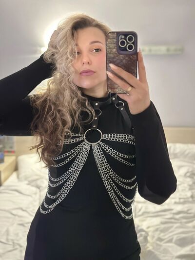  ,   Miroslava, 21 ,   , 