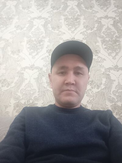  ,   Erjan, 40 ,   c 