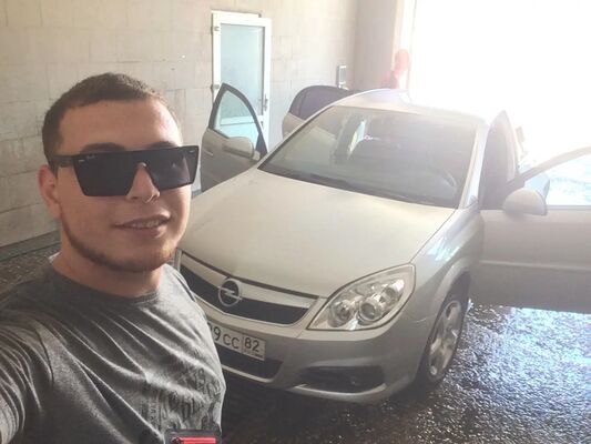  ,   Esmik, 31 ,   ,   