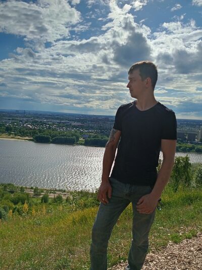  ,   Maxim, 33 ,   ,   , c 
