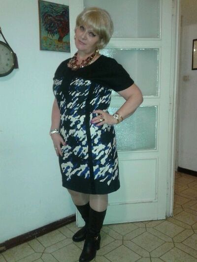  ,   Scarllet, 61 ,     , c 